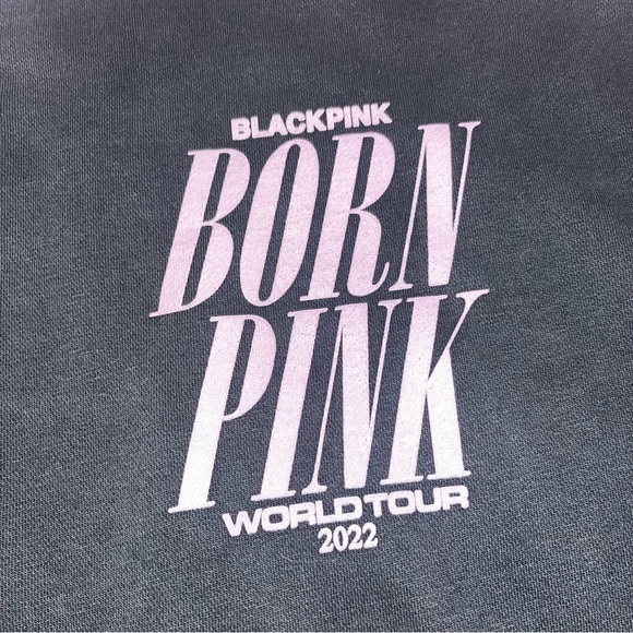 Blackpink Born Pink 2022 Tour Merch Black Pink Crewneck Sweatshirt - Picture 3 of 5